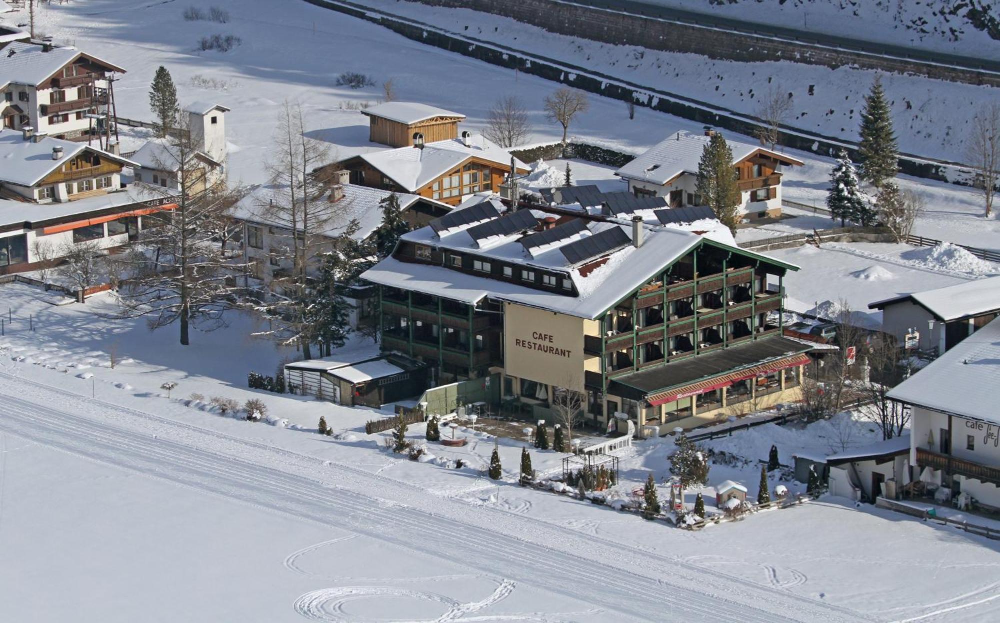 Geniesserhotel Alpin Gmbh アーヘンキルヒ エクステリア 写真