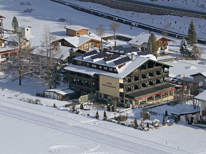 Geniesserhotel Alpin Gmbh アーヘンキルヒ エクステリア 写真